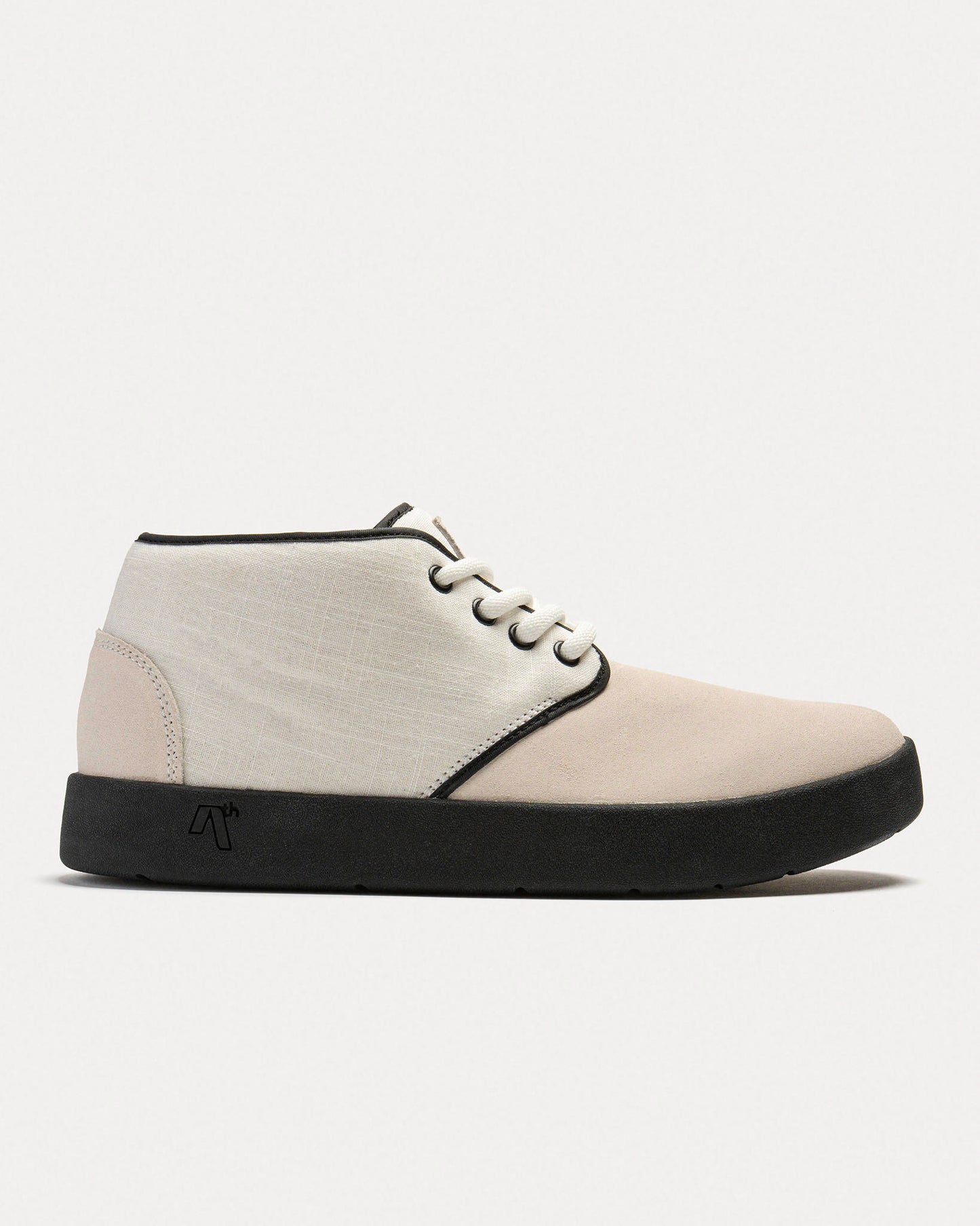 BULIT White Black